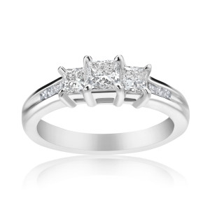Stunning Yaffie 3-Stone Princess Diamond Ring with 1/2ct TDW in White Gold