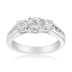 Dazzling Yaffie White Gold Ring with 1ct TDW 3 Diamonds