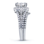 Sparkle in Style with Yaffie White Gold 1.5ct TDW Diamond Star Halo Bridal Set