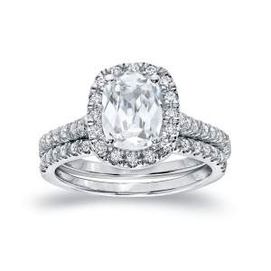 Certified Cushion-cut Diamond Bridal Ring Set in Yaffie White Gold, Featuring 2ct TDW