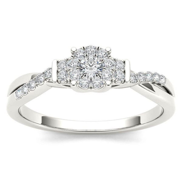 Engagement Ring with Three Dazzling Diamonds in White Gold, 1/4ct TDW
