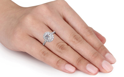 Yaffie White Gold Oval Topaz Ring: A Love Story in Every Facet