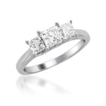 3 Glittering Diamonds on Yaffie White Gold 1ct TDW Ring