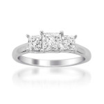 3 Glittering Diamonds on Yaffie White Gold 1ct TDW Ring
