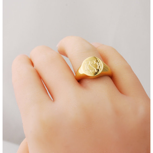 Yaffie ™ Custom Made Engraved Monogram Signet Ring for Personalisation