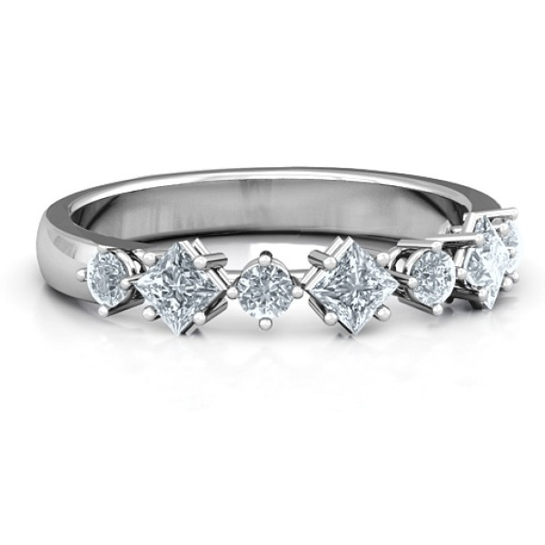 Yaffie ™ Custom Heart-Shaped Band Ring with Personalization