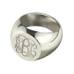 Yaffie ™ Custom Personalised Signet Ring with Engraved Monogram