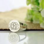 Yaffie ™ creates custom-made Personalised Circle Monogram Signet Ring