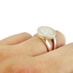 Yaffie ™ creates custom-made Personalised Circle Monogram Signet Ring