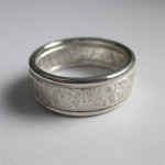 Yaffie ™ Customised Rocky Outcrop Ring with Glossy Edges for Personalization
