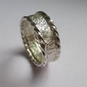 Yaffie ™ Custom Made Personalised Rocky Outcrop Twist Ring